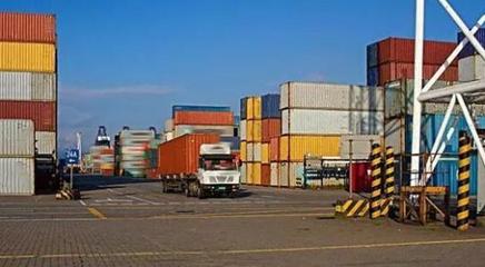 進(jìn)出口運輸代理與進(jìn)出口代理 全球貿(mào)易的關(guān)鍵橋梁